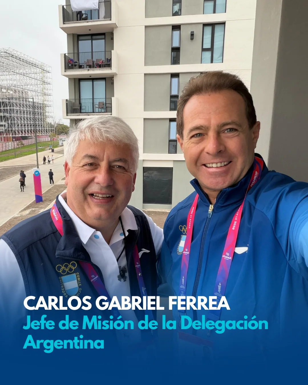 El Dr. José Arrieta junto a Carlos Gabriel Ferrea, jefe de misión de la delegación argentina.